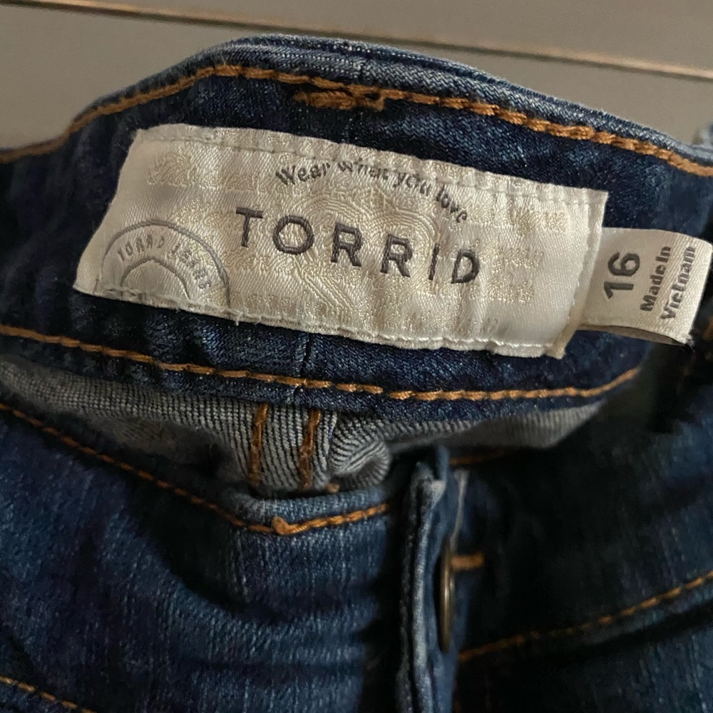 Torrid Capri Jeans